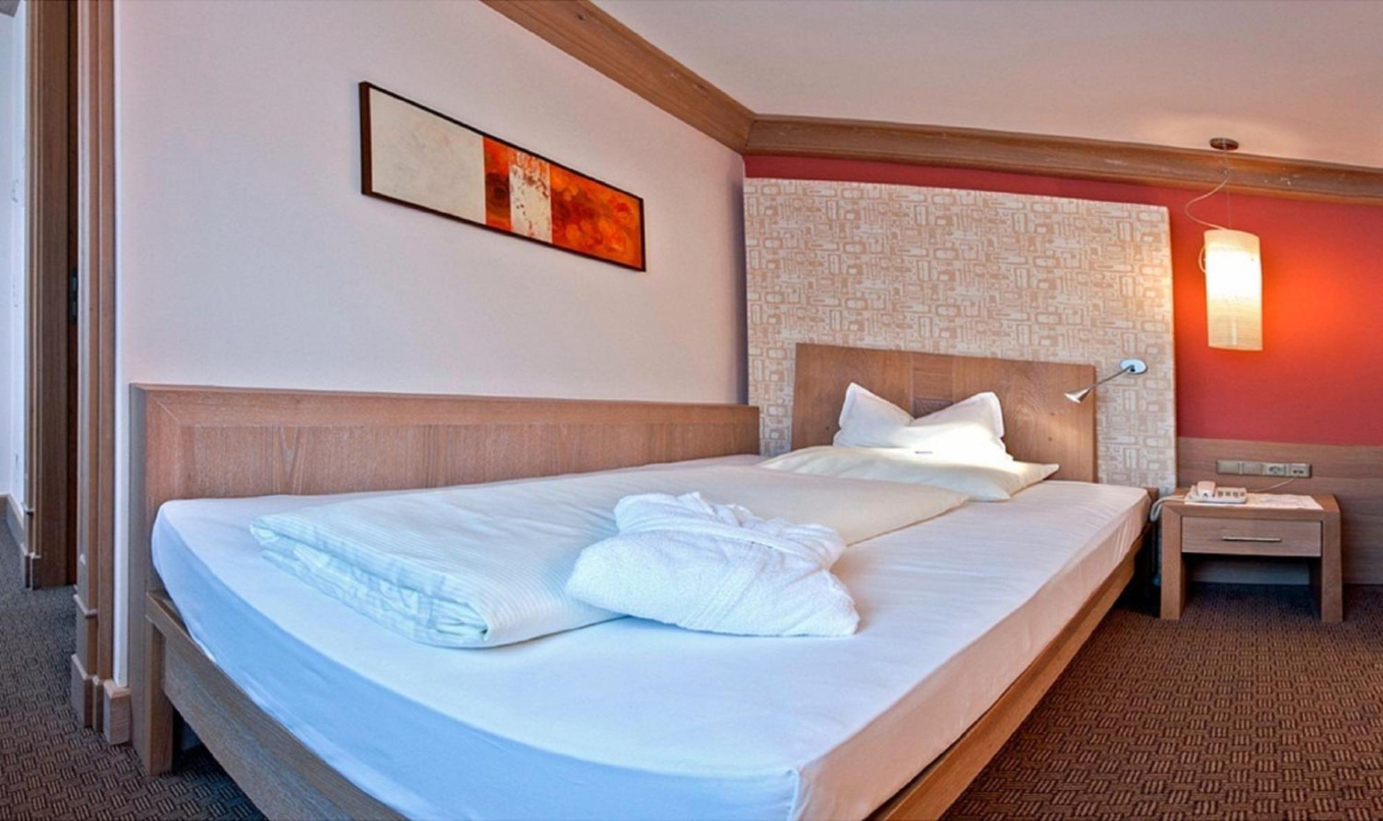 Wellnesshotel Schoenruh - Adults Only Seefeld in Tirol Værelse billede